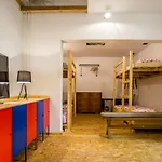Hostel Npoznam